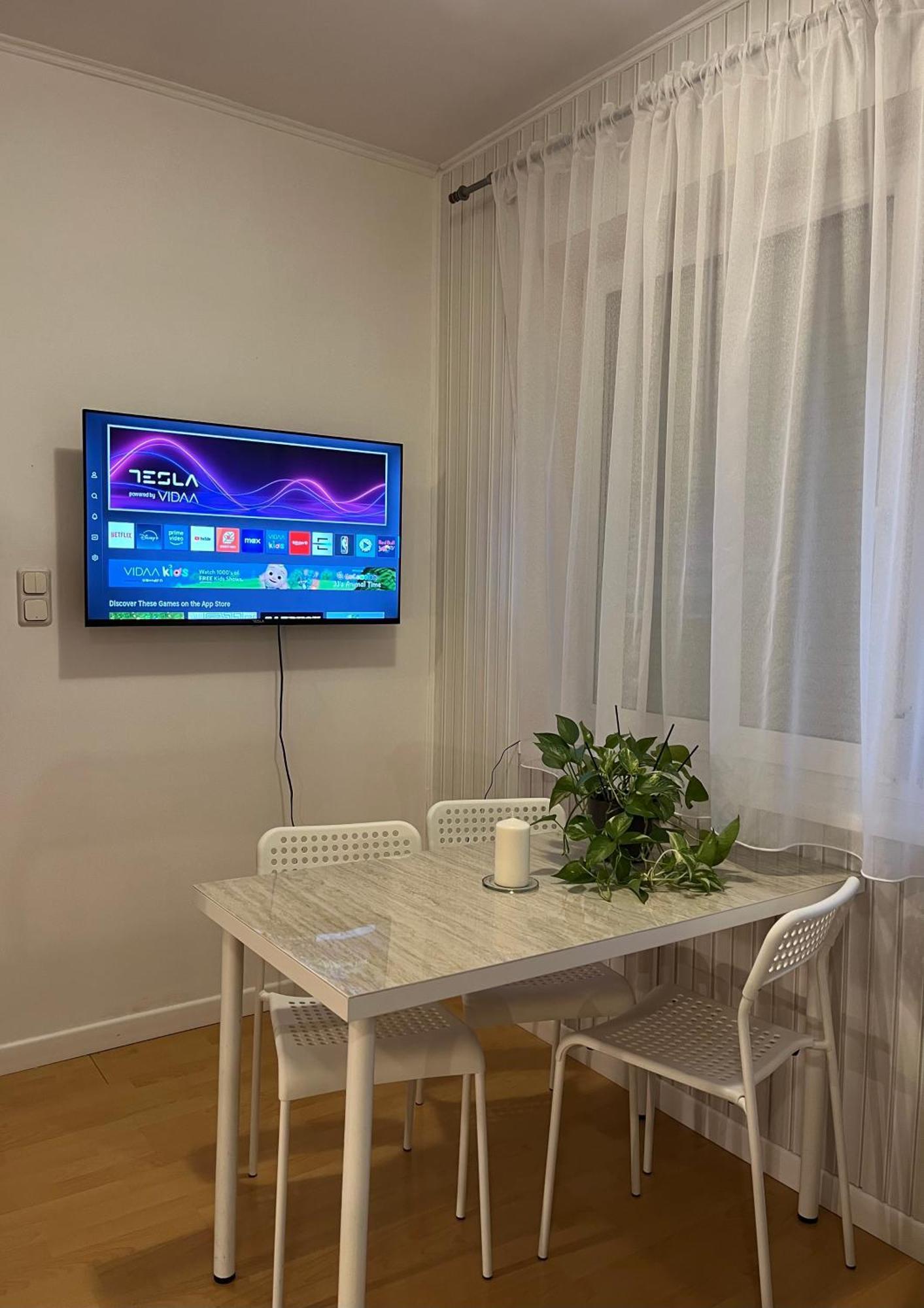 Downtown Rose Garden Apartments Whit Garage Opcional Budapeşte Dış mekan fotoğraf